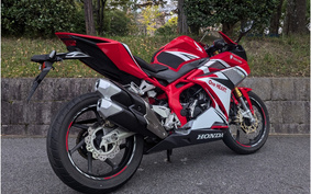 HONDA CBR250RR MC31