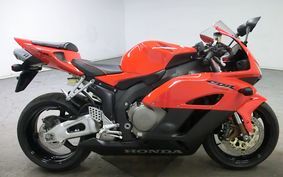 HONDA CBR1000RR 2004 SC57