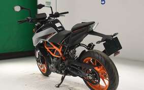 KTM 390 DUKE 2023 JPJ40