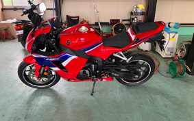 HONDA CBR600RR 2024 PC40
