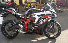 KAWASAKI NINJA ZX 25 ZX250E