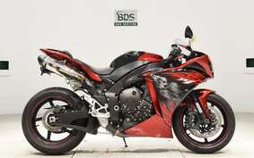 YAMAHA YZF-R1 2013 RN23