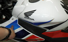 HONDA CBR250R GEN 3 MC41