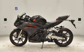 HONDA CBR250RR MC51