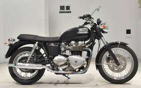 TRIUMPH BONNEVILLE 2004 J900TM