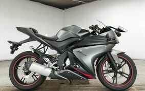 YAMAHA YZF-R125 RE06