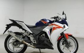 HONDA CBR250R MC42