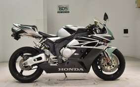 HONDA CBR1000RR 2004 SC57