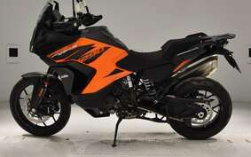 KTM 1290 SUPER ADVENTURE S 2023