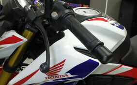 HONDA CBF190R