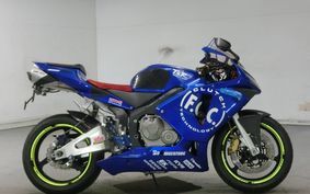 HONDA CBR600RR 2004 PC37