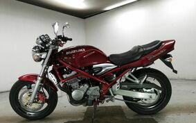 SUZUKI BANDIT 250 GJ77A