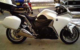 HONDA VFR1200F 2010 SC63