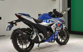 SUZUKI GIXXER 250 SF