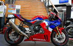 HONDA CBR1000RR R 2021 SC82