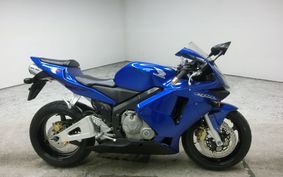 HONDA CBR600RR 2004 PC37