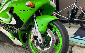 KAWASAKI NINJA ZX-7R 2001 ZX750P