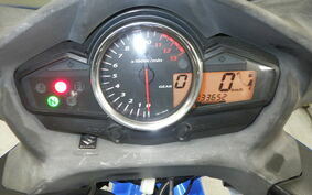 SUZUKI GSR250F