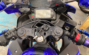 YAMAHA YZF-R3 2020 RH13J