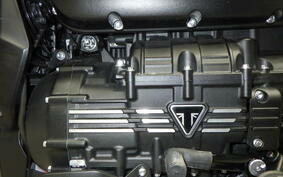 TRIUMPH ROCKET III R 2022