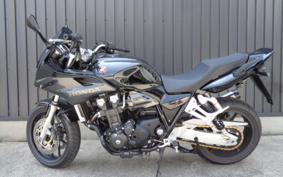 HONDA CB1300 SUPER  BOL DOR ABS 2025 SC54