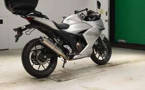 SUZUKI GIXXER 250 SF ED22B