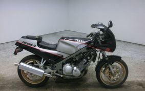 YAMAHA FZR250 2KR