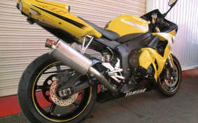 YAMAHA YZF-R6 2005 RJ09