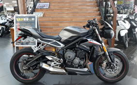 TRIUMPH  TRIUMPH  STREET  TRIPLE RS 2017 HDA464
