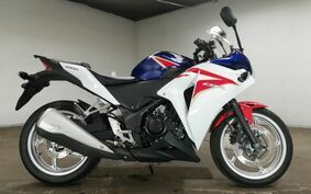 HONDA CBR250R MC41