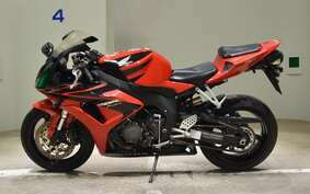 HONDA CBR1000RR 2006 SC57