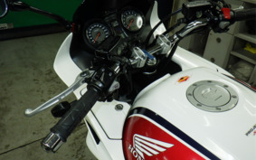 HONDA CB1300SB SUPER BOLDOR A 2010 SC54