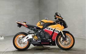 HONDA CBR1000RR 2013 SC59