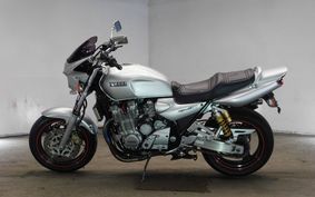 YAMAHA XJR1300 1999 RP01J