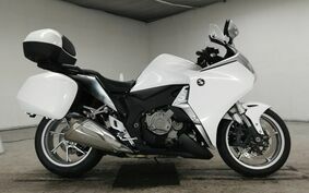 HONDA VFR1200F DCT 2010 SC63