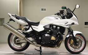 HONDA CB1300SB SUPER BOLDOR A 2011 SC54