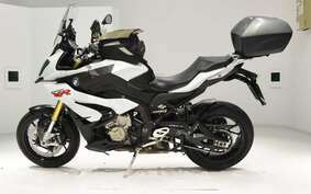 BMW S1000XR 2015 0D03