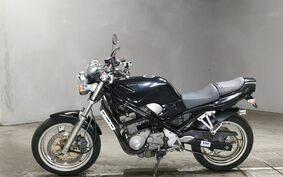 SUZUKI BANDIT 250 GJ74A