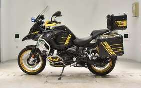 BMW R1250GS ADVENTURE 2022 0M11