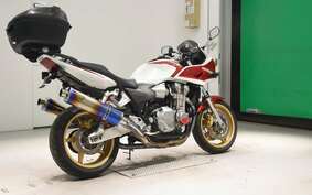 HONDA CB1300SB SUPER BOLDOR A 2006 SC54