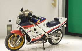 HONDA VFR750F 1987 RC24