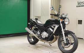 SUZUKI GSX250FX ZR250C