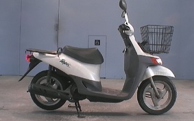 HONDA TOPIC AF38