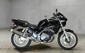 SUZUKI GSX250FX ZR250C