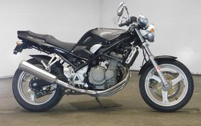 SUZUKI BANDIT 250 GJ74A