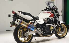 HONDA CB1300SF SUPER FOUR A 2012 SC54