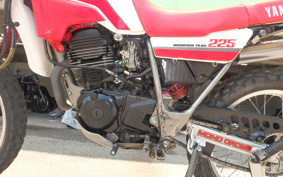 YAMAHA SEROW 225 KICK 1KH