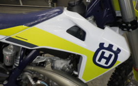 HUSQVARNA TC250