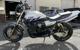 YAMAHA XJR400 2000 4HM