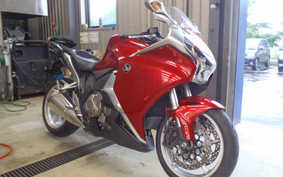 HONDA VFR1200F 2011 SC63